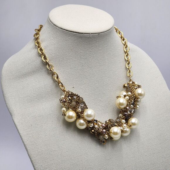 Large Pearl Mixed Cluster Gold Chain Statement Necklace - Picture 2 of 3